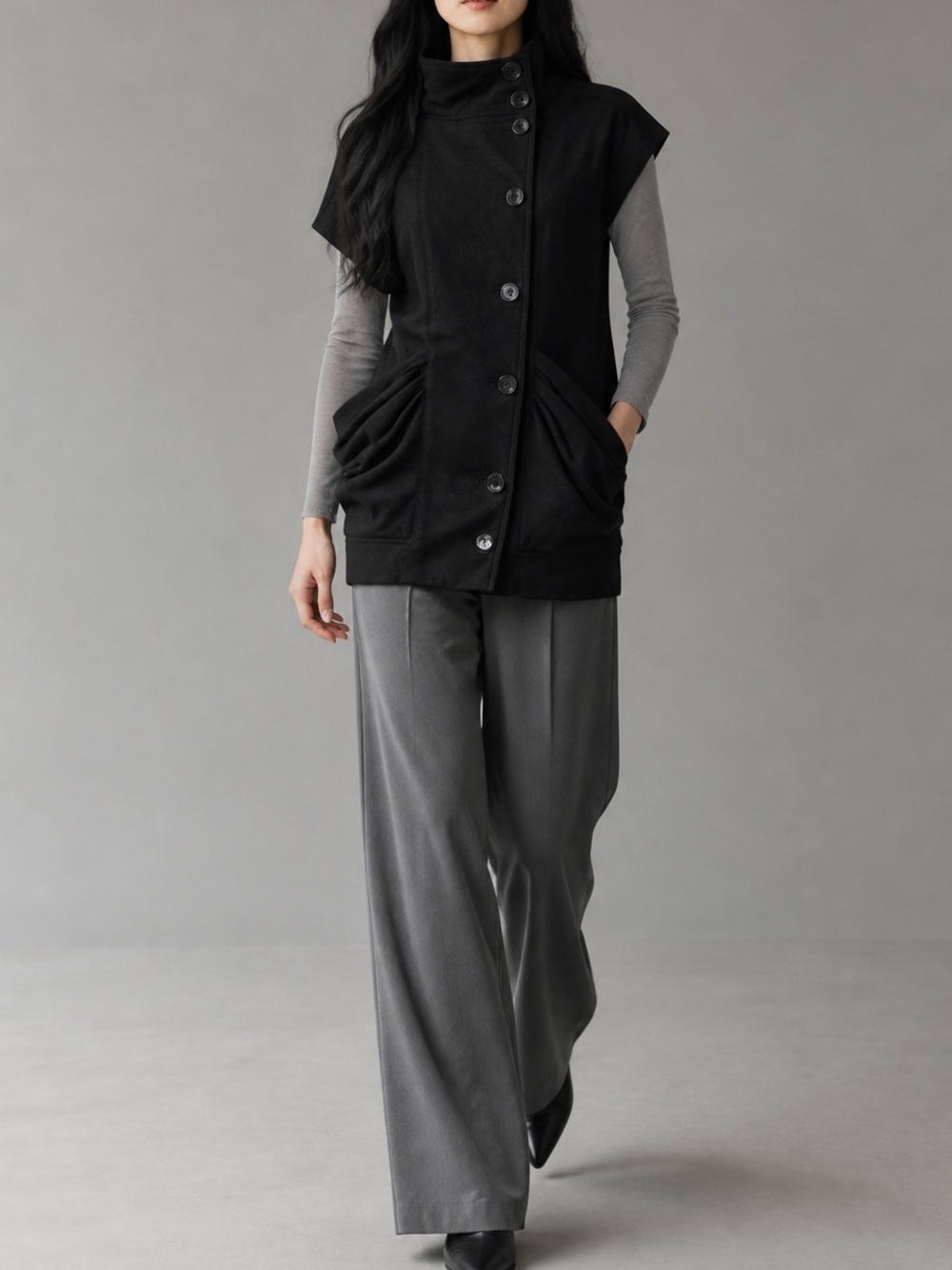 Vintage 90’s Max Mara Button-Front Cap Sleeve Wool Blend Vest | Size L